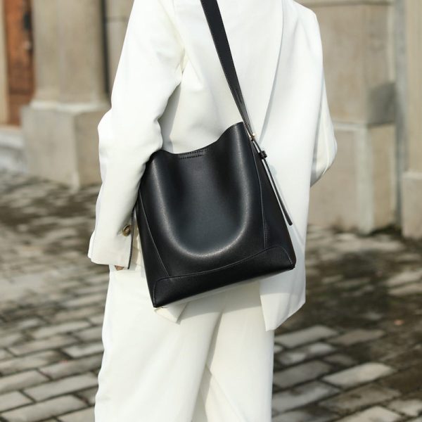 Monique Tote Bag For Cheap - Image 4